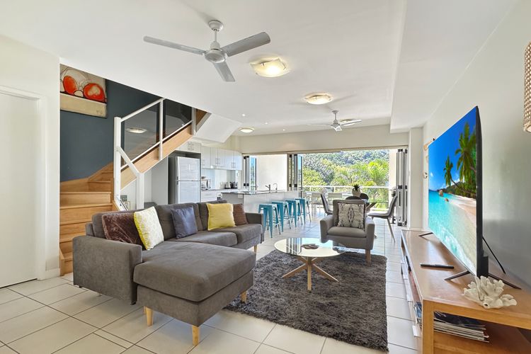 Beachside Apartment 14