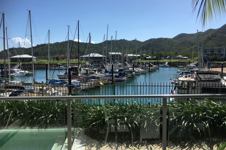 Blue on Blue Apartment 1014 - Marina Views