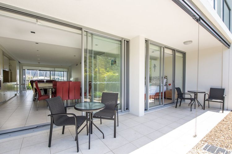 Blue on Blue Apartment 1015 - Verandah