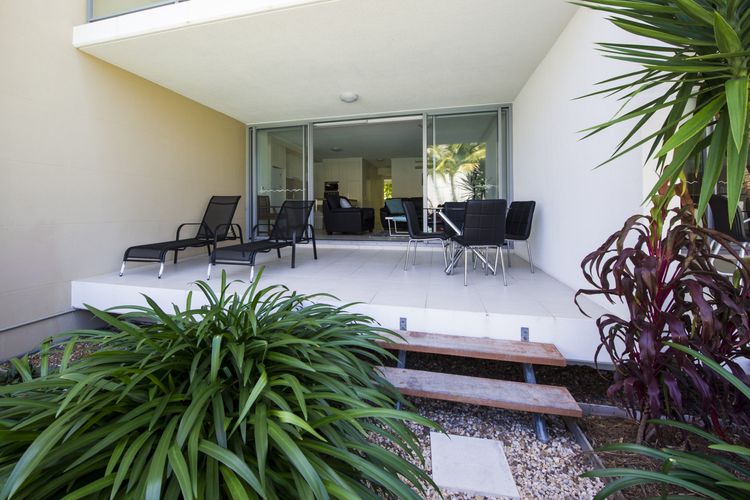 Blue on Blue Apartment 813 - Verandah