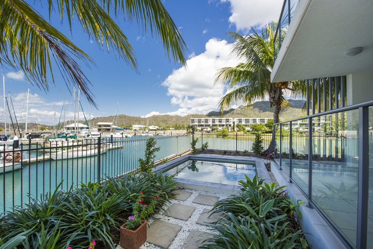 Blue on Blue Apartment 912 - Plunge Pool/Garden