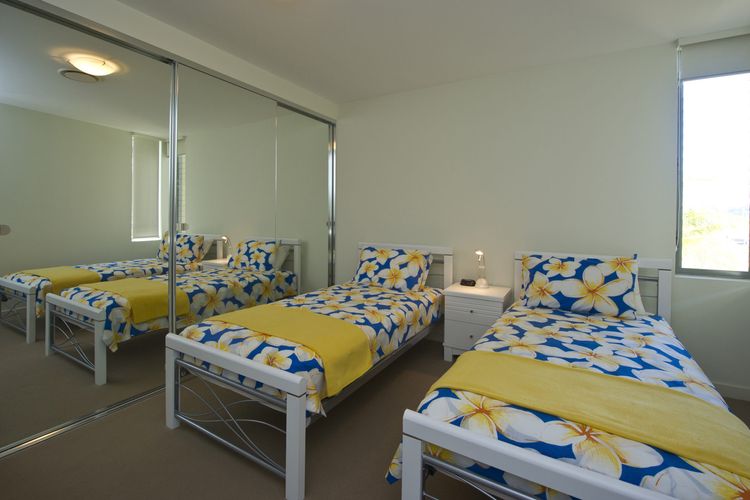 Blue on Blue Apartment 921 - Bedroom 2