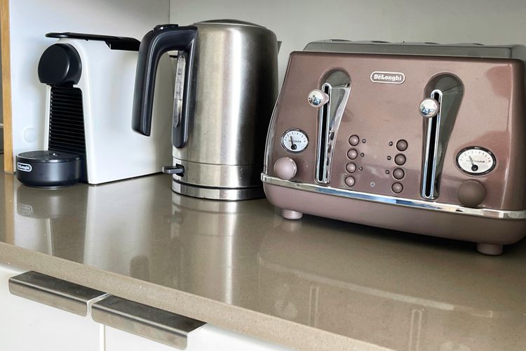 Blue on Blue Apartment 933