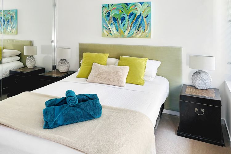 Blue on Blue Apartment 933