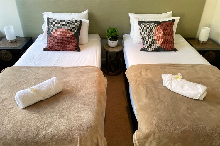 Blue on Blue Apartment 933