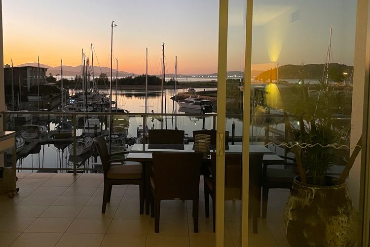 Blue on Blue Apartment 933