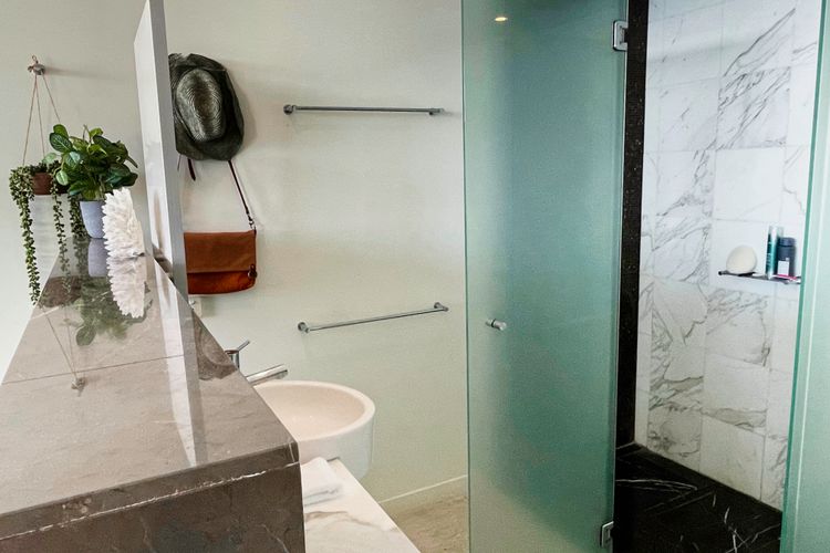 Blue on Blue Apartment 933