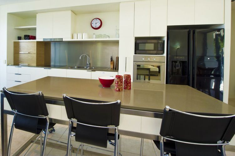 Blue on Blue Apartment 934 - Dining Area