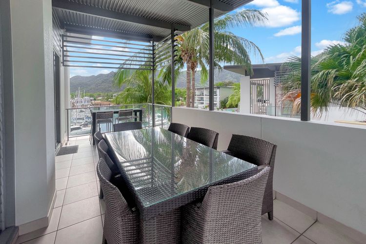 Blue on Blue Penthouse Apartment 335