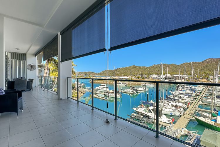 Blue on Blue Penthouse Apartment 335