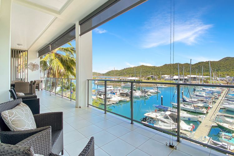 Blue on Blue Penthouse Apartment 335