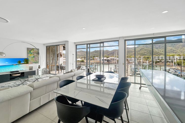 Blue on Blue Penthouse Apartment 335