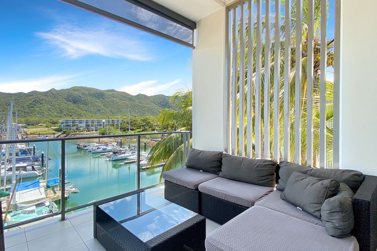 Blue on Blue Penthouse Apartment 335