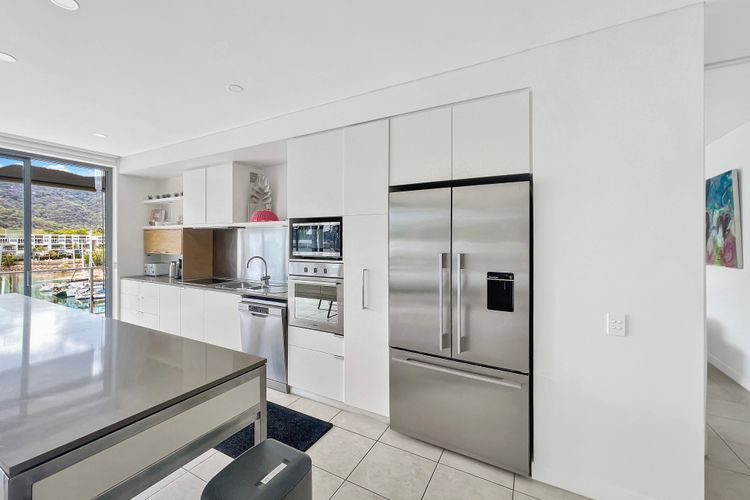 Blue on Blue Penthouse Apartment 335