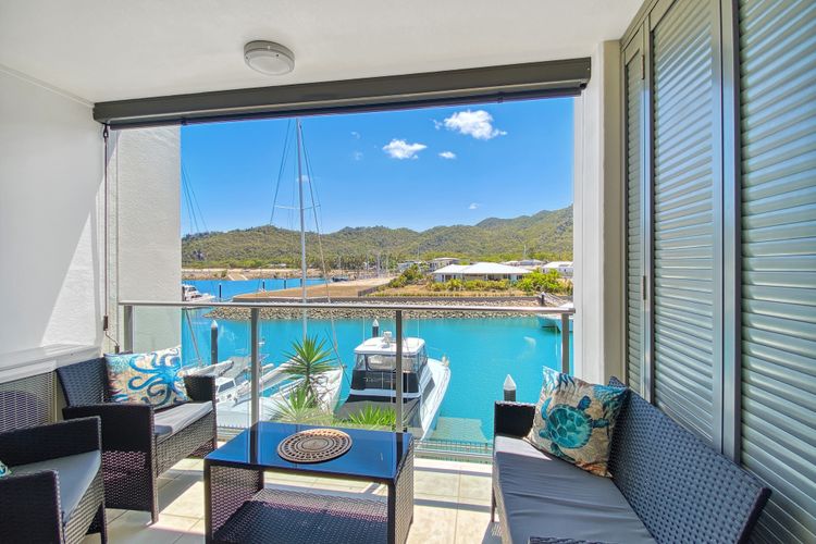 Blue on Blue Studio Room 1222