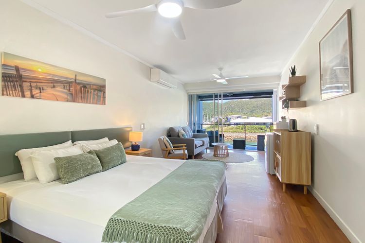 Blue on Blue Studio Room 1222