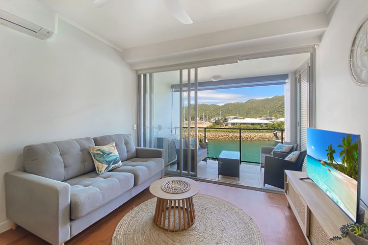 Blue on Blue Studio Room 1222