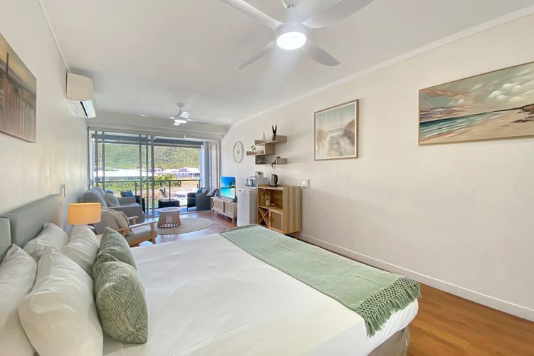 Blue on Blue Studio Room 1222