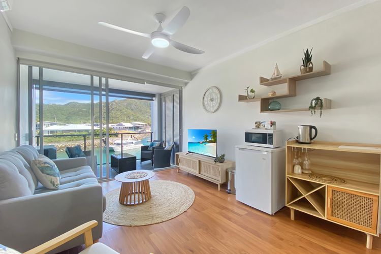 Blue on Blue Studio Room 1222