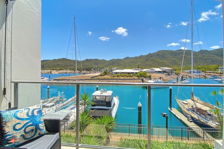 Blue on Blue Studio Room 1222