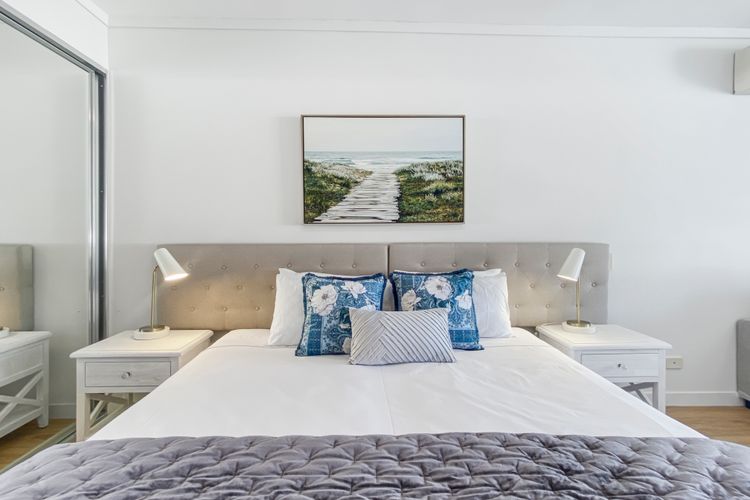 Blue on Blue Studio Room 1242