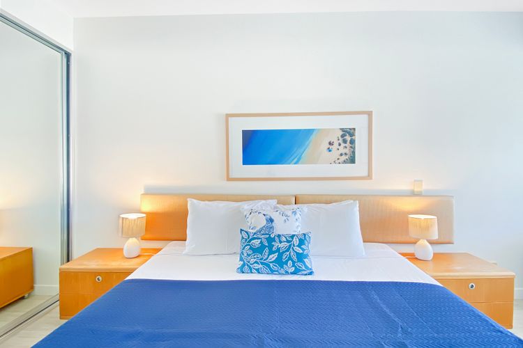 Blue on Blue Studio Room 1322