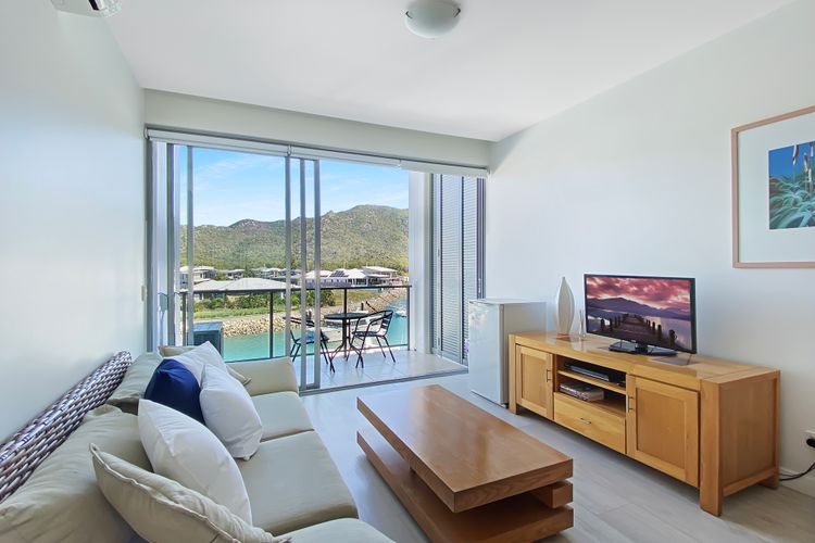 Blue on Blue Studio Room 1322