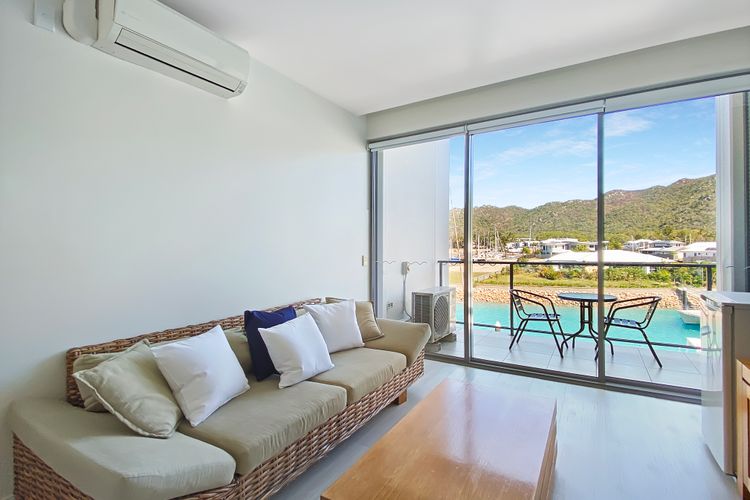 Blue on Blue Studio Room 1322