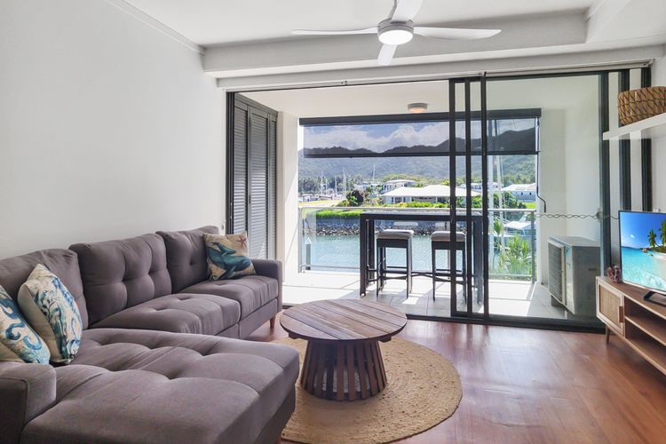 Blue on Blue Superior Studio Room 1221