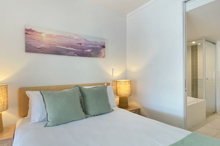 Blue on Blue Superior Studio Room 1221