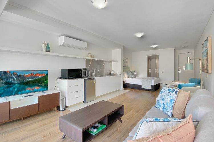 Blue on Blue Superior Studio Room 1241