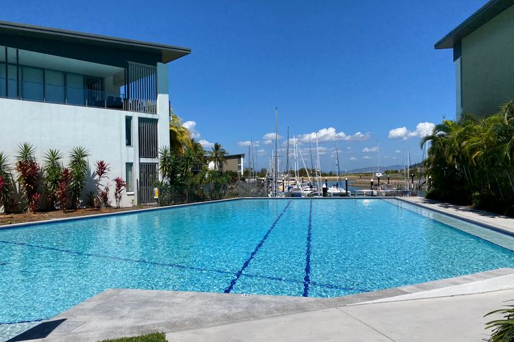 Blue on Blue Superior Studio Room 1271