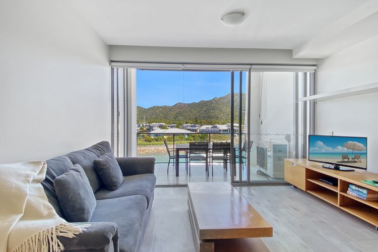 Blue on Blue Superior Studio Room 1321