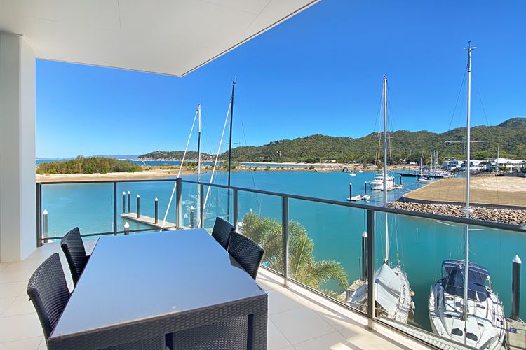 Blue on Blue Apartment 1361