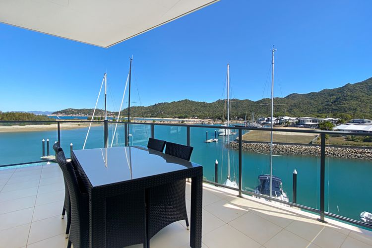 Blue on Blue Apartment 1361