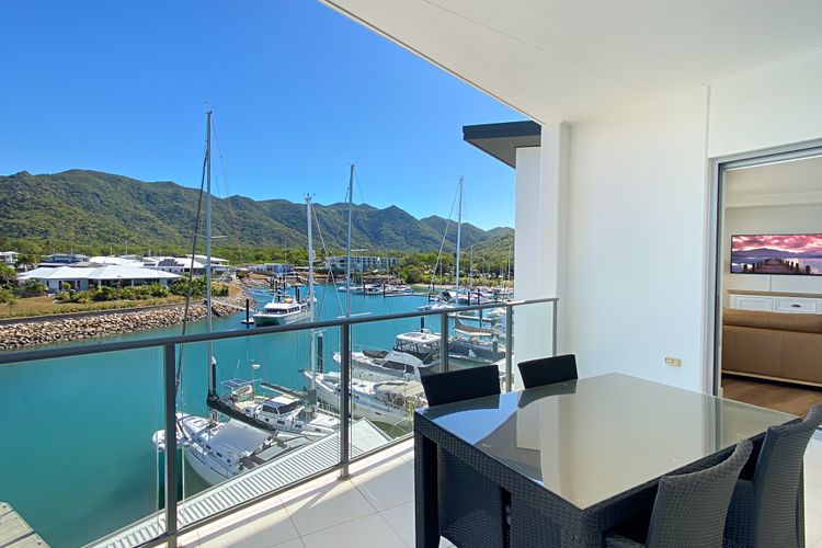 Blue on Blue Apartment 1361