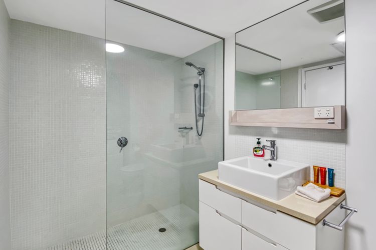 1 Bright Point Apartment 2204