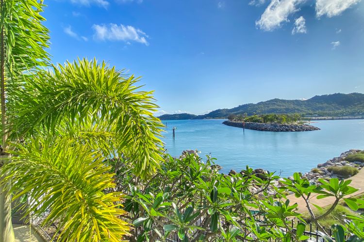 1 Bright Point Apartment 2204