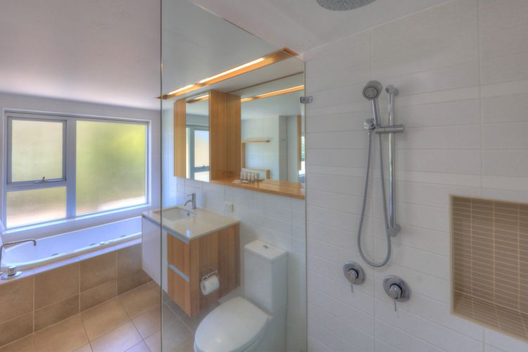 Maggies Beachfront Apt. 10