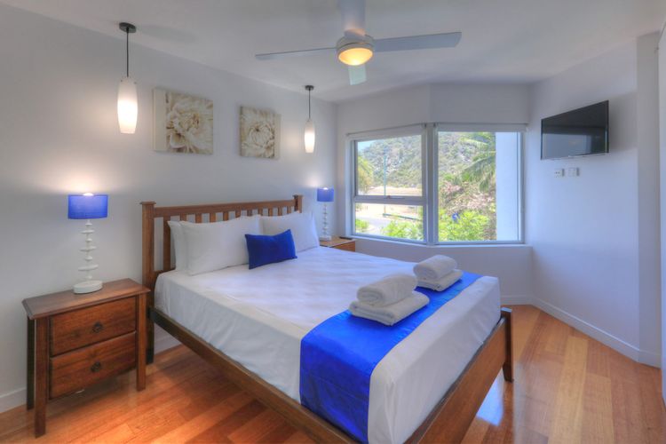 Maggies Beachfront Apt. 10