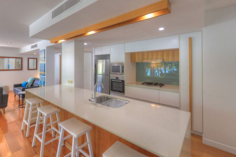 Maggies Beachfront Apt. 10