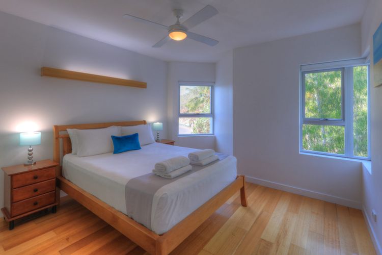 Maggies Beachfront Apt. 11