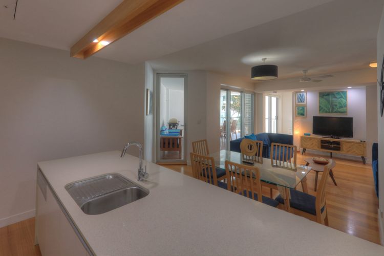 Maggies Beachfront Apt. 11