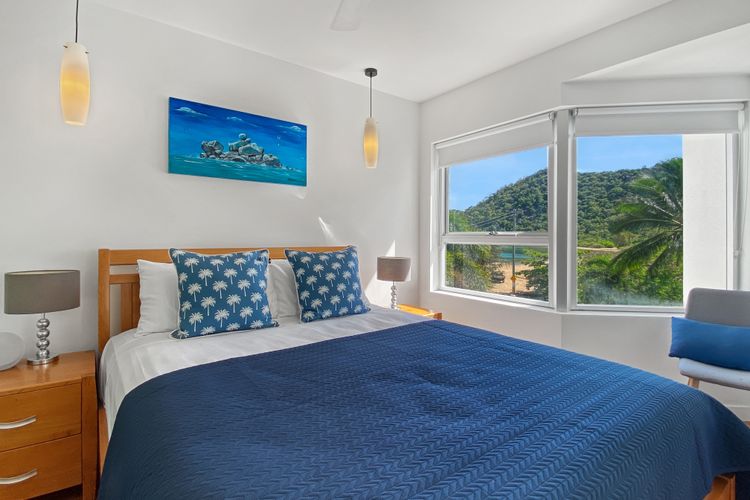 Maggies Beachfront Apt. 12