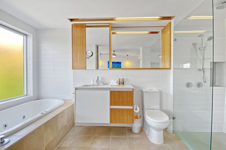 Maggies Beachfront Apt. 12