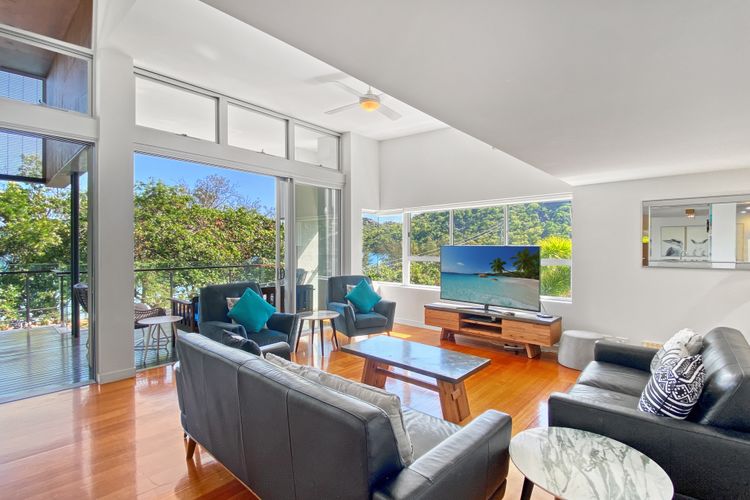 Maggies Beachfront Apt. 12