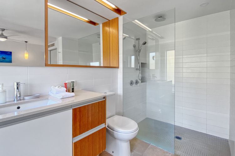 Maggies Beachfront Apt. 12