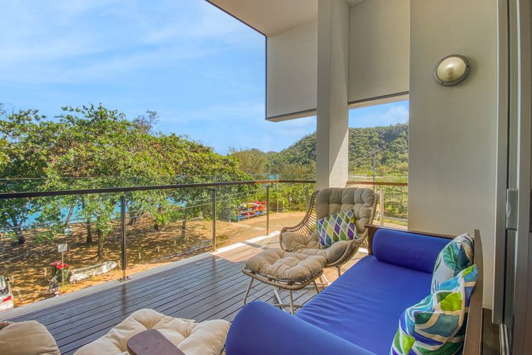 Maggies Beachfront Apt. 12