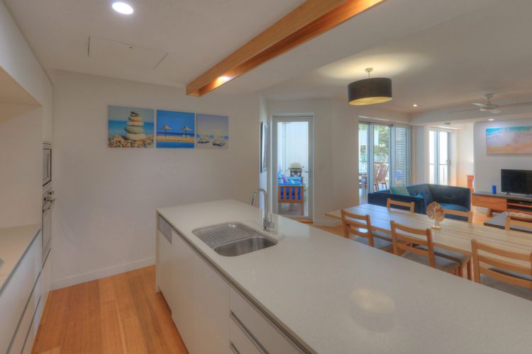 Maggies Beachfront Apt. 13