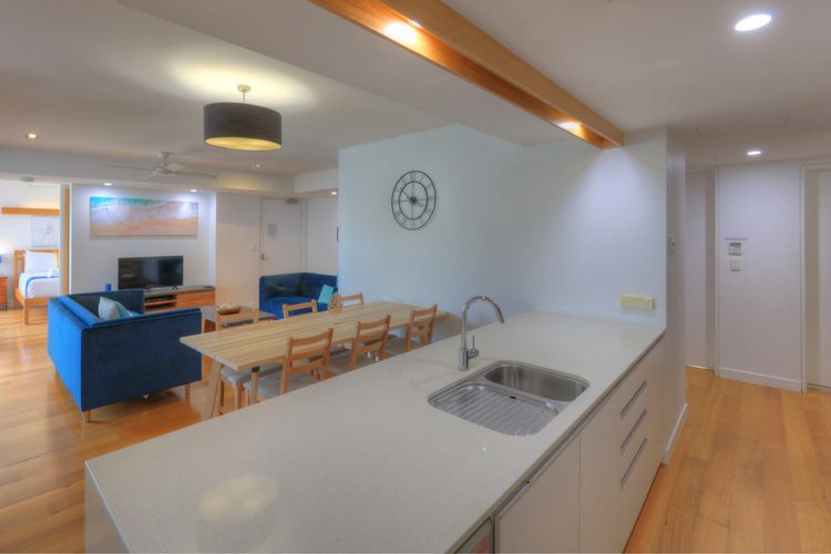 Maggies Beachfront Apt. 13